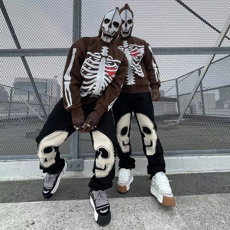 Streetwear Custom Cotton Tracksuits Sweatsuit Hoodie Skull Patchwork Fleece Sweatsuit Stacked Flared Men's Two Piece Jogger Set