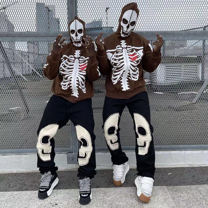 Streetwear Custom Cotton Tracksuits Sweatsuit Hoodie Skull Patchwork Fleece Sweatsuit Stacked Flared Men's Two Piece Jogger Set