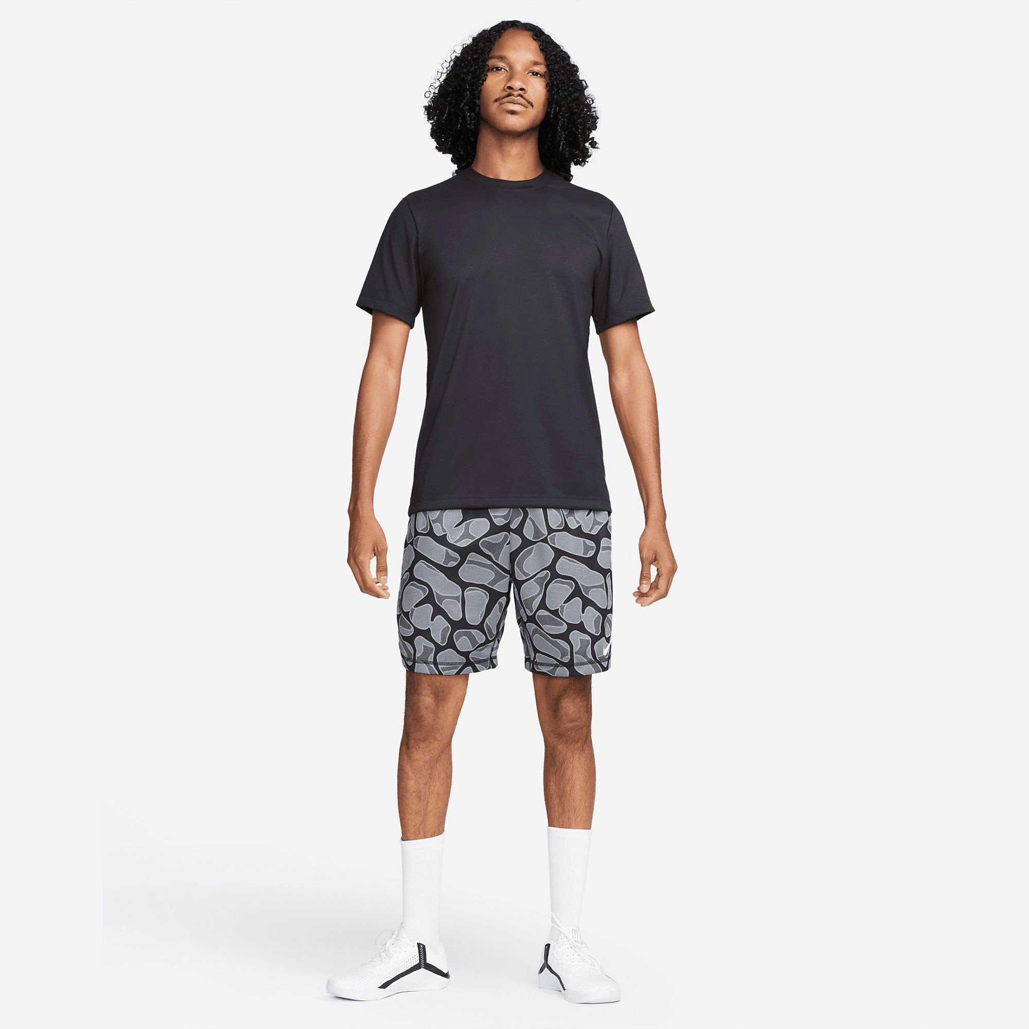 Black Men's Fitness T-Shirt: Experience Supreme Comfort with Soft Jersey Fabric and Relaxed Standard Fit