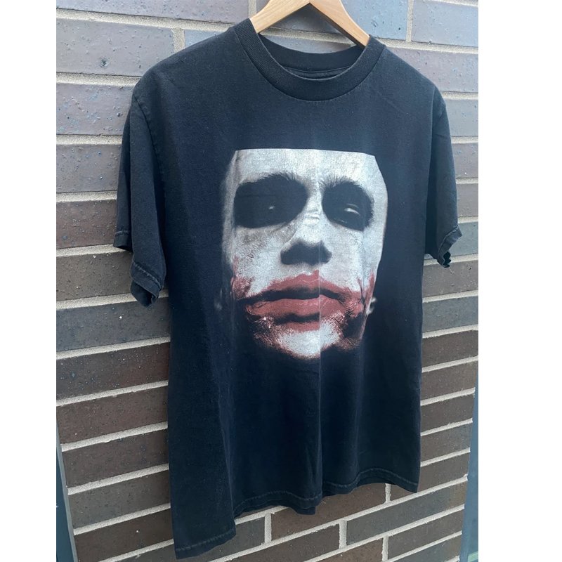 Factory Custom Wholesale Price 100% Cotton Heavyweight Men's T-shirt Vintage 2008 Joker's Dark Knight Promotional T-shirt.
