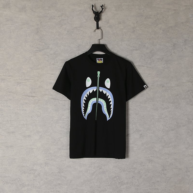 High Quality Bapees Designer Brand Men's Casual T-shirt Shark Printed Loose Trendy Short-sleeve 3D Pattern Sports Casual Use