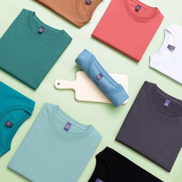 Custom t-shirts for men 100% cotton 240 gsm and blank oversize man t shirt with printing and embroidery logo