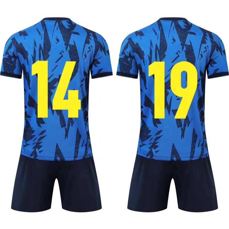 Custom Popular Cheap Price Club Men's T-shirt Football Jersey Soccer Suit Set 2023 2024