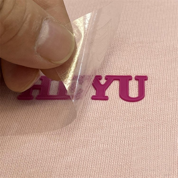 Custom 3D Rubber Silicone Heat Transfer Label Tshirts 3D Raised Effect Brand Logo T-shirt Heat Transfer Sticker Men's T-shirt