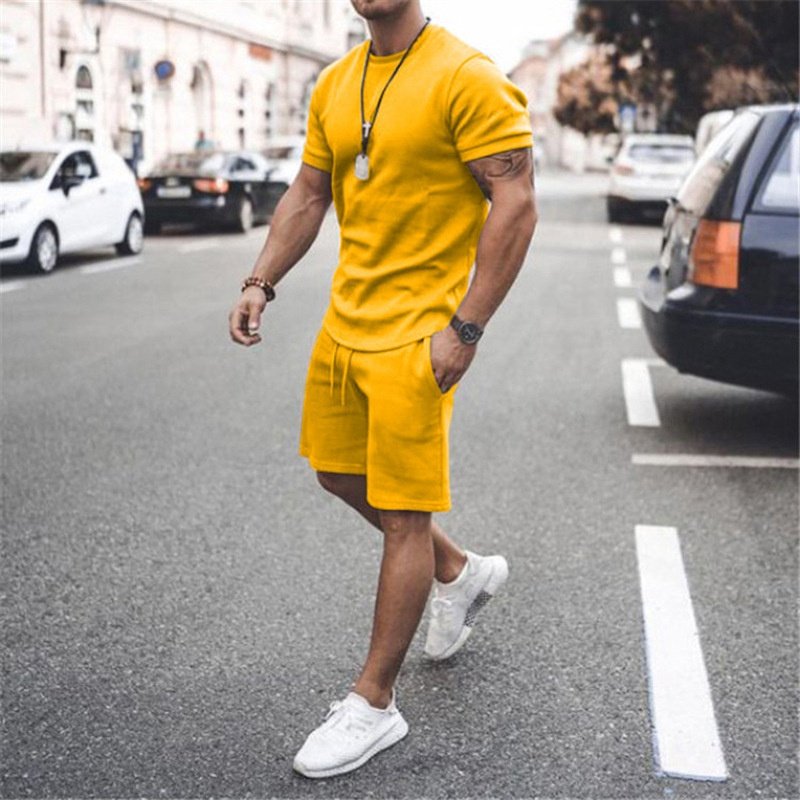 High Quality Men's Summer Casual Style Outfits Breathable Cotton T-Shirts and Shorts Modern Fashion Plain Design