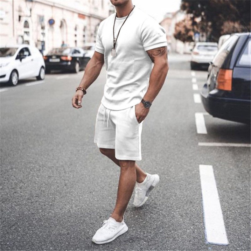 High Quality Men's Summer Casual Style Outfits Breathable Cotton T-Shirts and Shorts Modern Fashion Plain Design