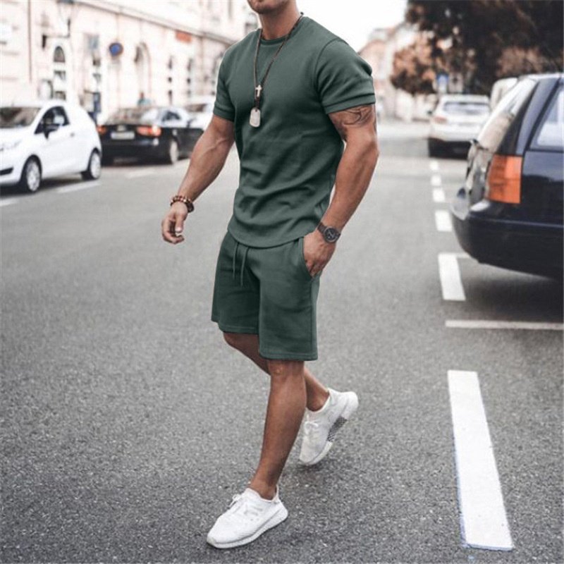 High Quality Men's Summer Casual Style Outfits Breathable Cotton T-Shirts and Shorts Modern Fashion Plain Design