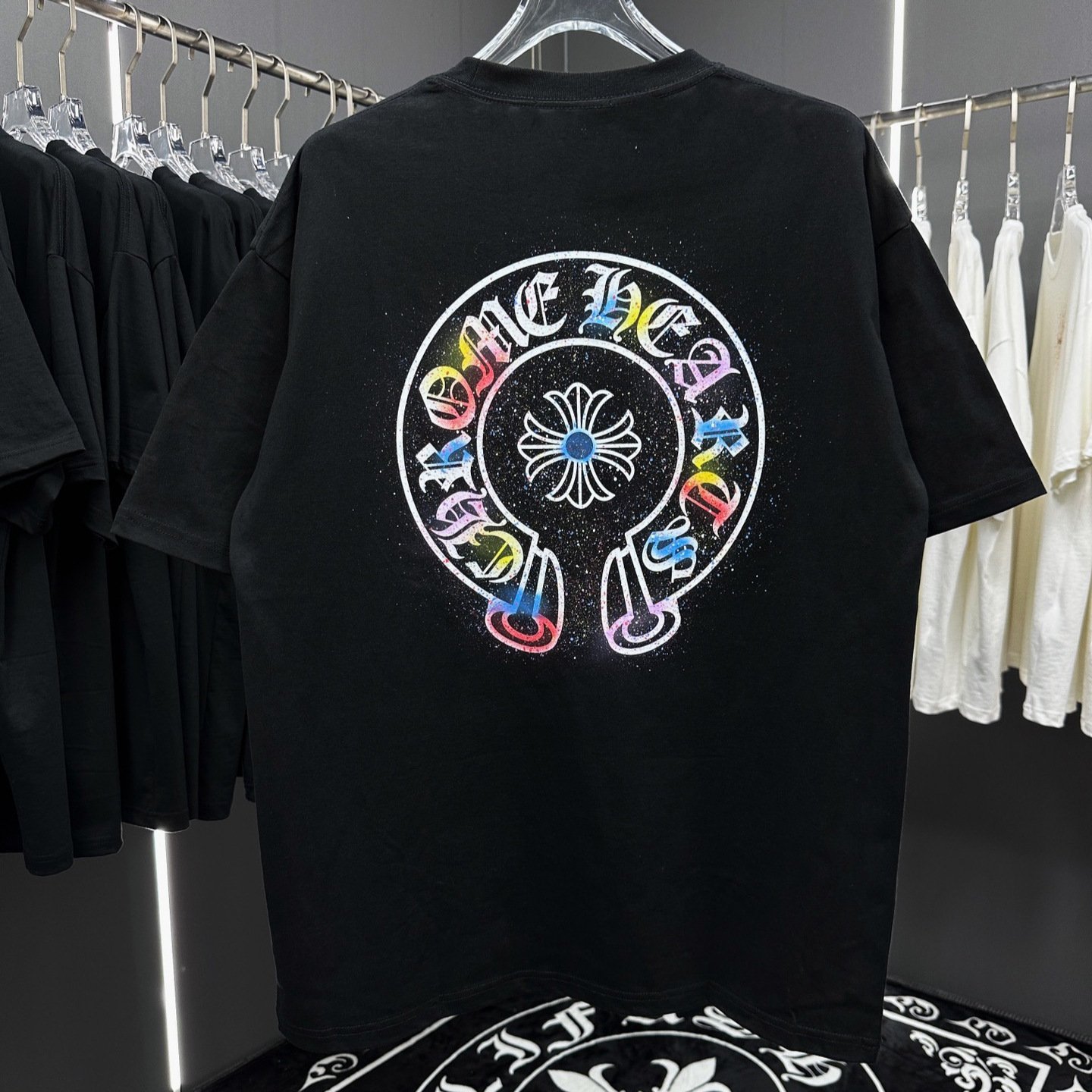 Wholesale 2024 New Luxury Brand Heart chrome embroidered Sanskrit cross airbrushed 100% cotton men and women sleeve T-shirt