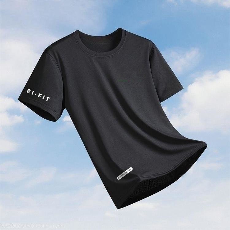 Hot selling summer ice silk short sleeved T-shirt for men Comfortable and loose fitting oversized men's casual versatile T-shirt