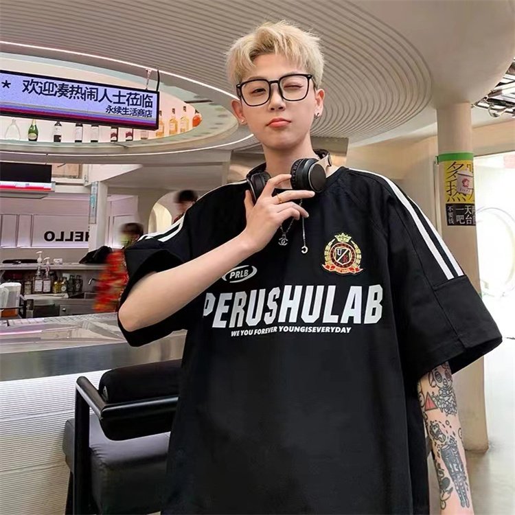 2024 New Trendy Couple Loose Vintage Stripe Sports Top Fashion Casual Men's Short sleeved T-shirt