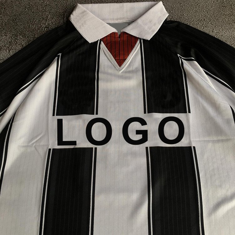 Custom Logo Stripe Retro Club Team Uniform Training Football Shirt Sports Wear Soccer Wear Retro Soccer Jersey Men's T-shirts