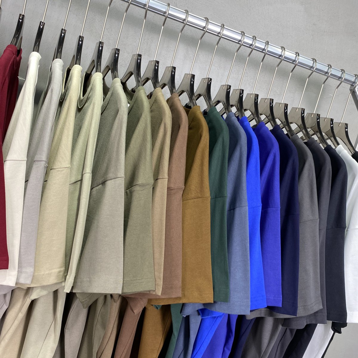 Customize Digital Printing Logo 230gsm Men Plain O-neck Tshirt Oversized Drop Shoulder T-shirt Heavy Weight T Shirt For Men