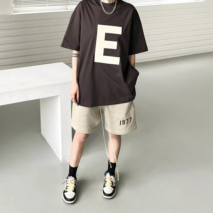 2023 New 100%Cotton Summer Flocked printed letters short-sleeved men's loose T-shirt in Europe and the United States
