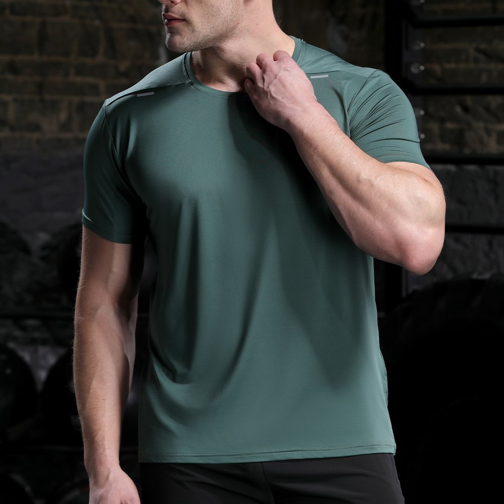 Men's Fitness Gym Shirts Joggers Quick-Drying Dryfit Sports Wear over Muscle Compression Blank Design for Sublimation T-shirt