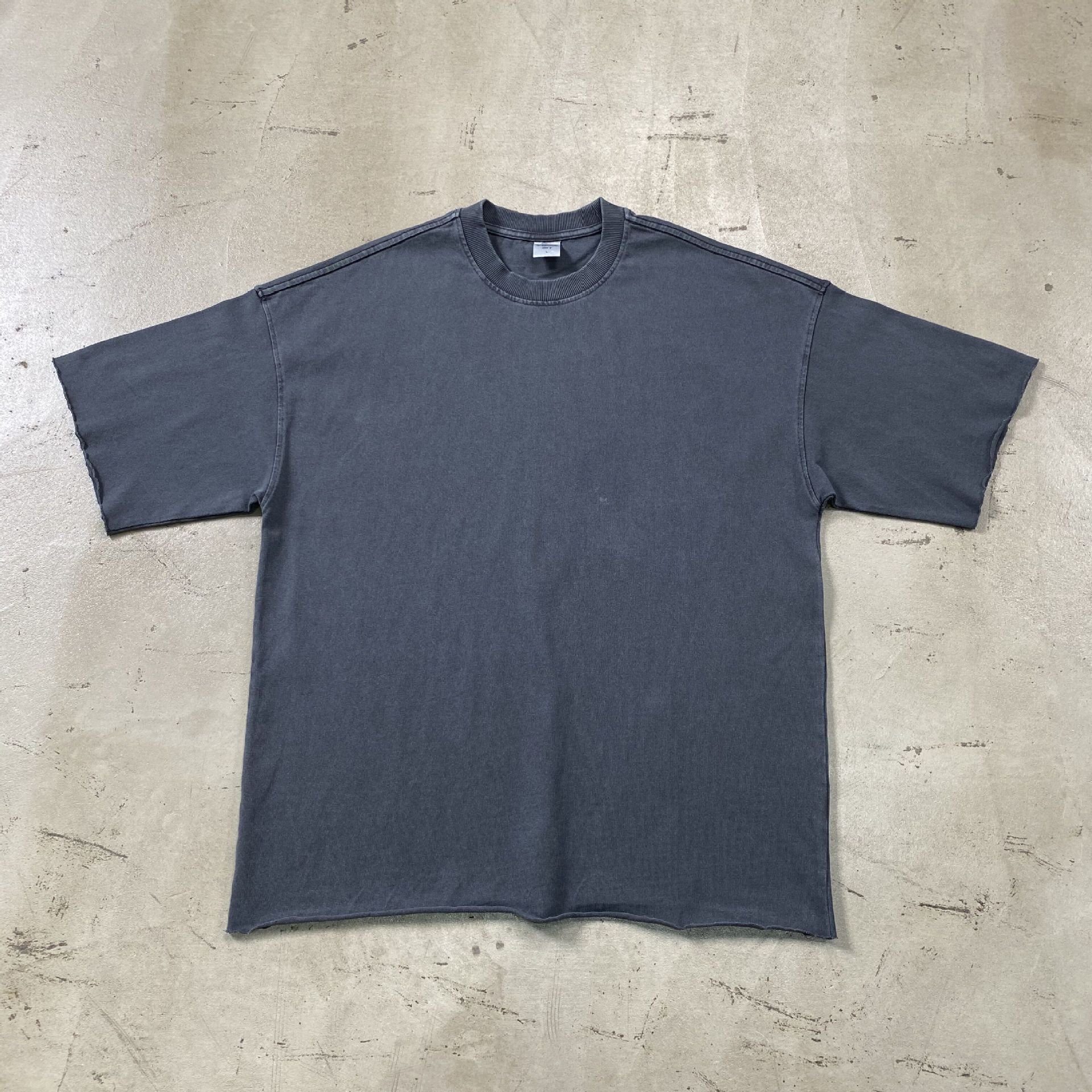Custom graphic design DTG streetwear t shirt 300gsm raw hem distressed Men's t-shirt oversize acid wash tshirts men