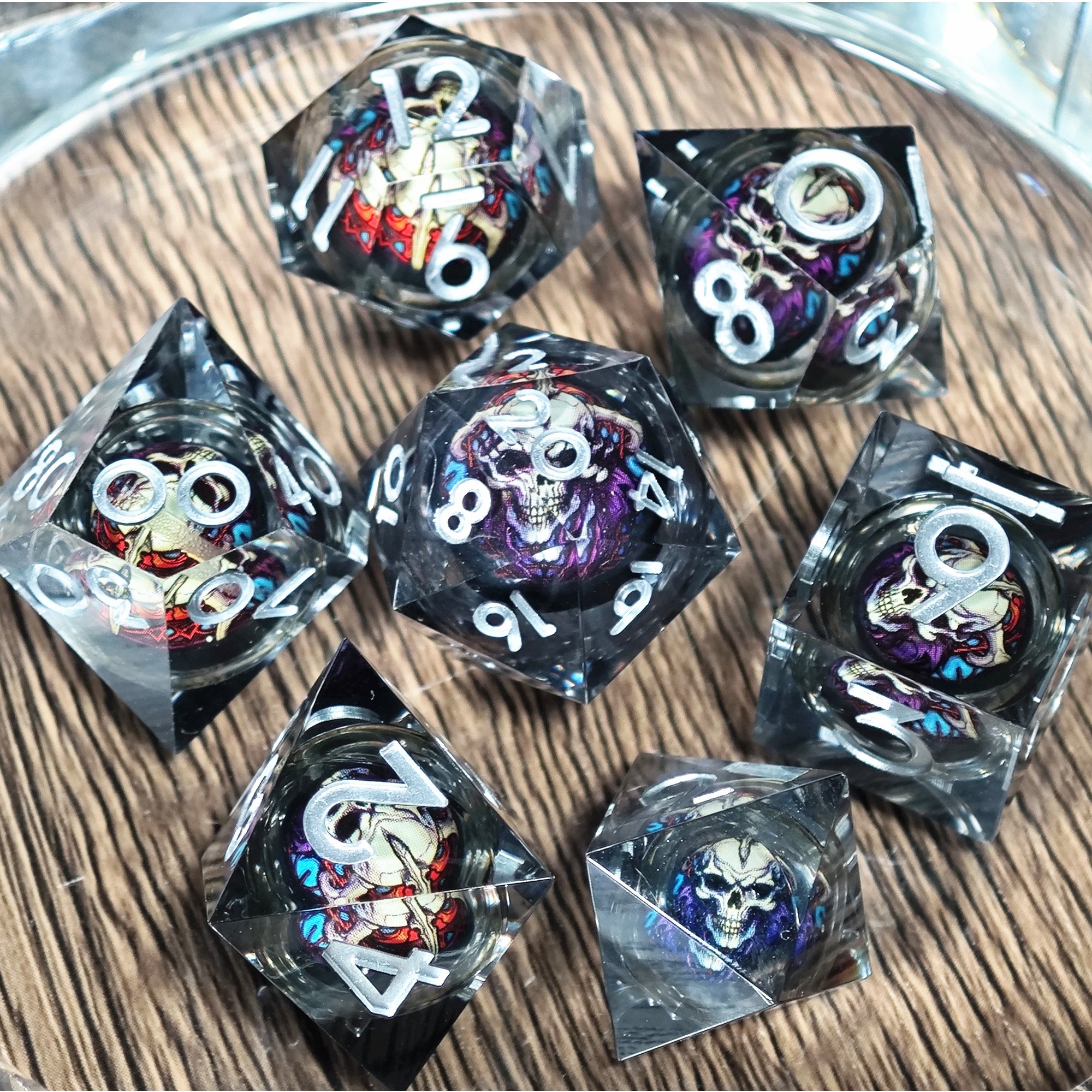MINI PLANET Handmade DND Dice Set Skull Liquid Core Dice For TRPG Desktop Game Dragon and Dungeon Custom Polyhedral Resin Dice