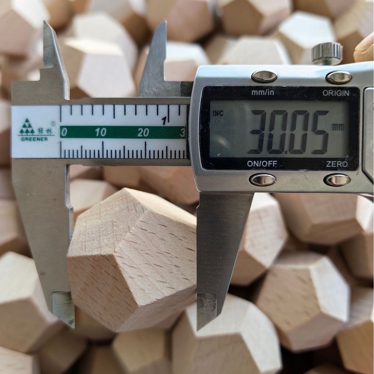 Custom 12-Sided Wooden Dice with LOGO Engraved Food/ Movie/ Date Night/ Christmas Gifts 12-Face Wood DND Dice for Table Games
