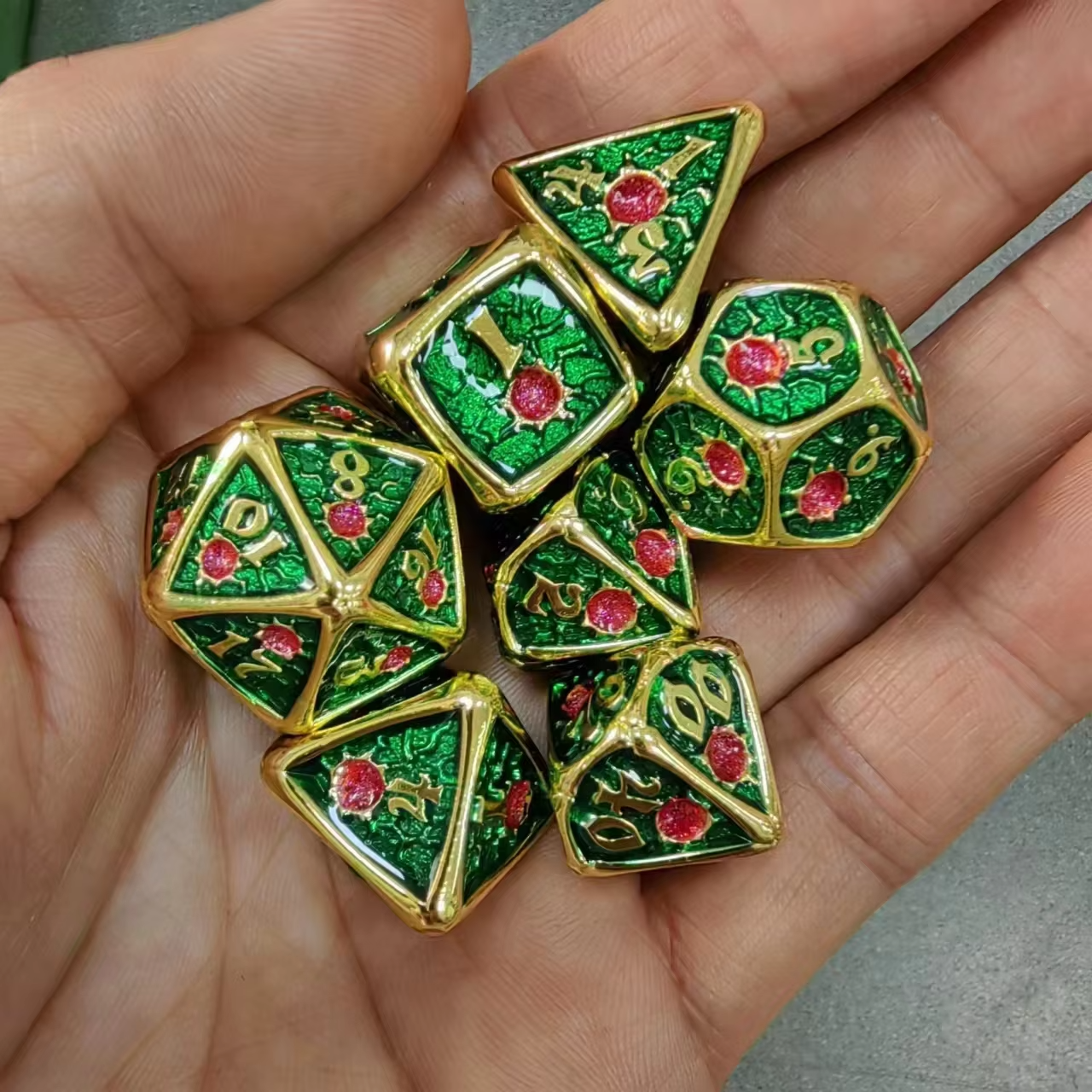 Wholesale DND Metal Dice Solid Dice Set Polyhedral Custom Game RPG DND Dice Set Table Games