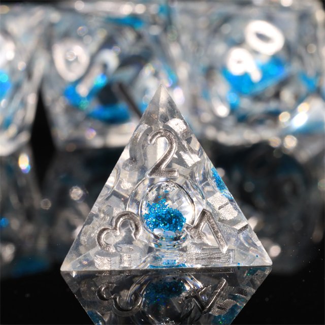 Mini Planet Custom Handmade Resin Liquid Core Dragon Dungeon DND RPG Dice Set Polyhedron Board Game with Sharp Edges