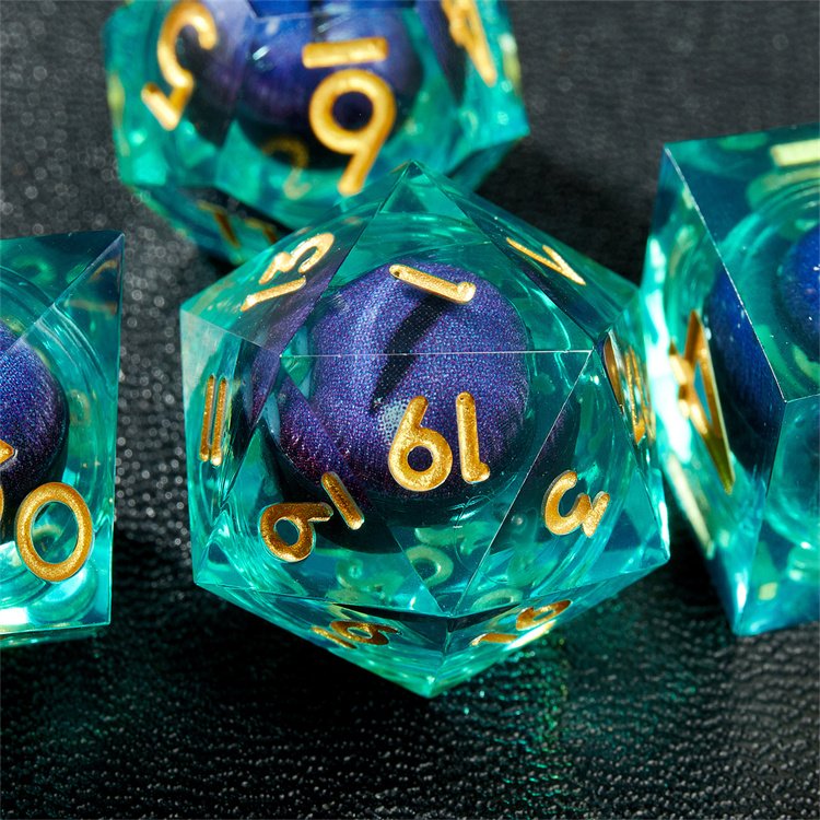 Hot selling custom Rpg Dnd resin sharp edge mobile longan casino dice