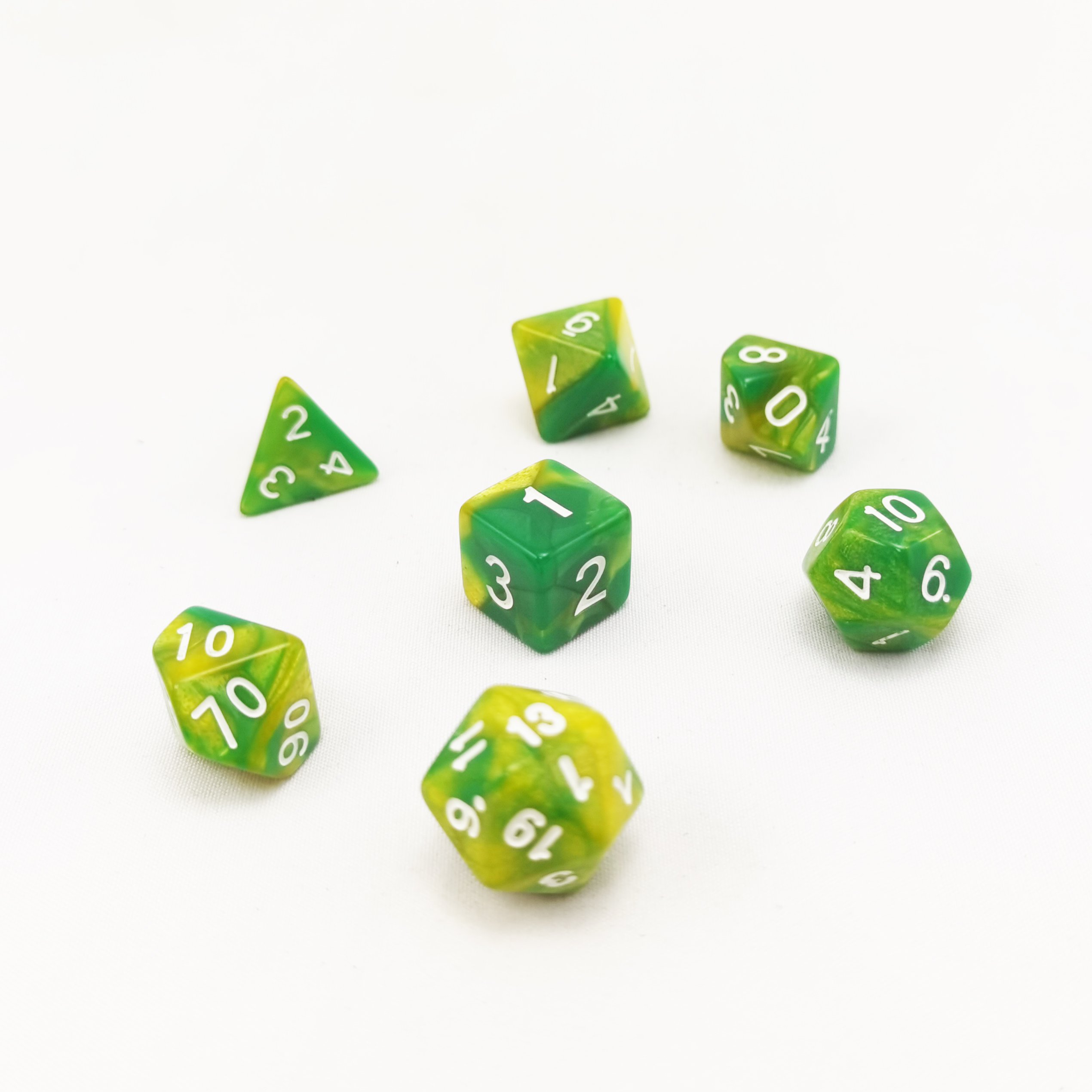 Designable Packaging In Stock Plastic Game Dice Dungeons And Dragons Role Playing Game Dice Polyhedral Acrylic DND Dice Set
