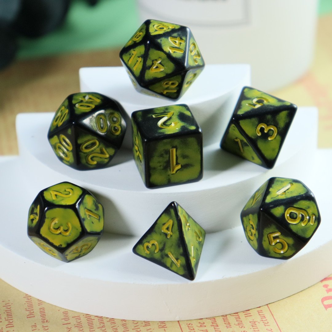 Custom engraved antique dice RPG dice for role-playing board games 16mm metal Retro patterns dice set