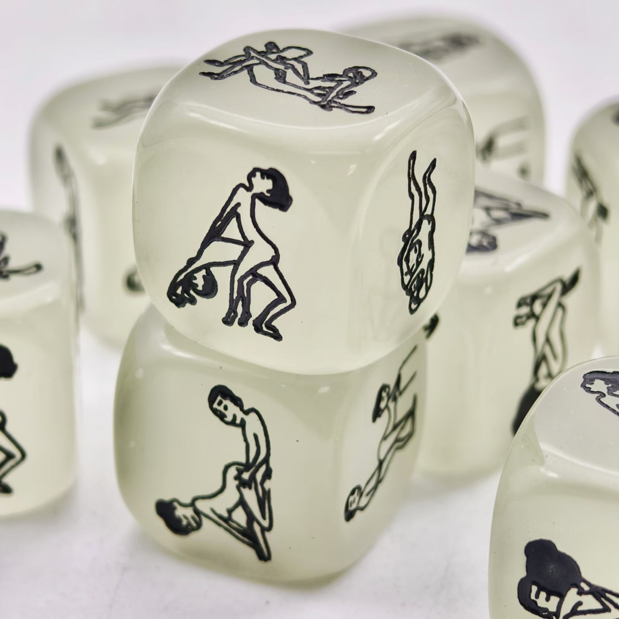 wholesale custom adult games couples date sexy luminous shinny dices d6 16mm polyhedral precision mini resin acrylic dice set