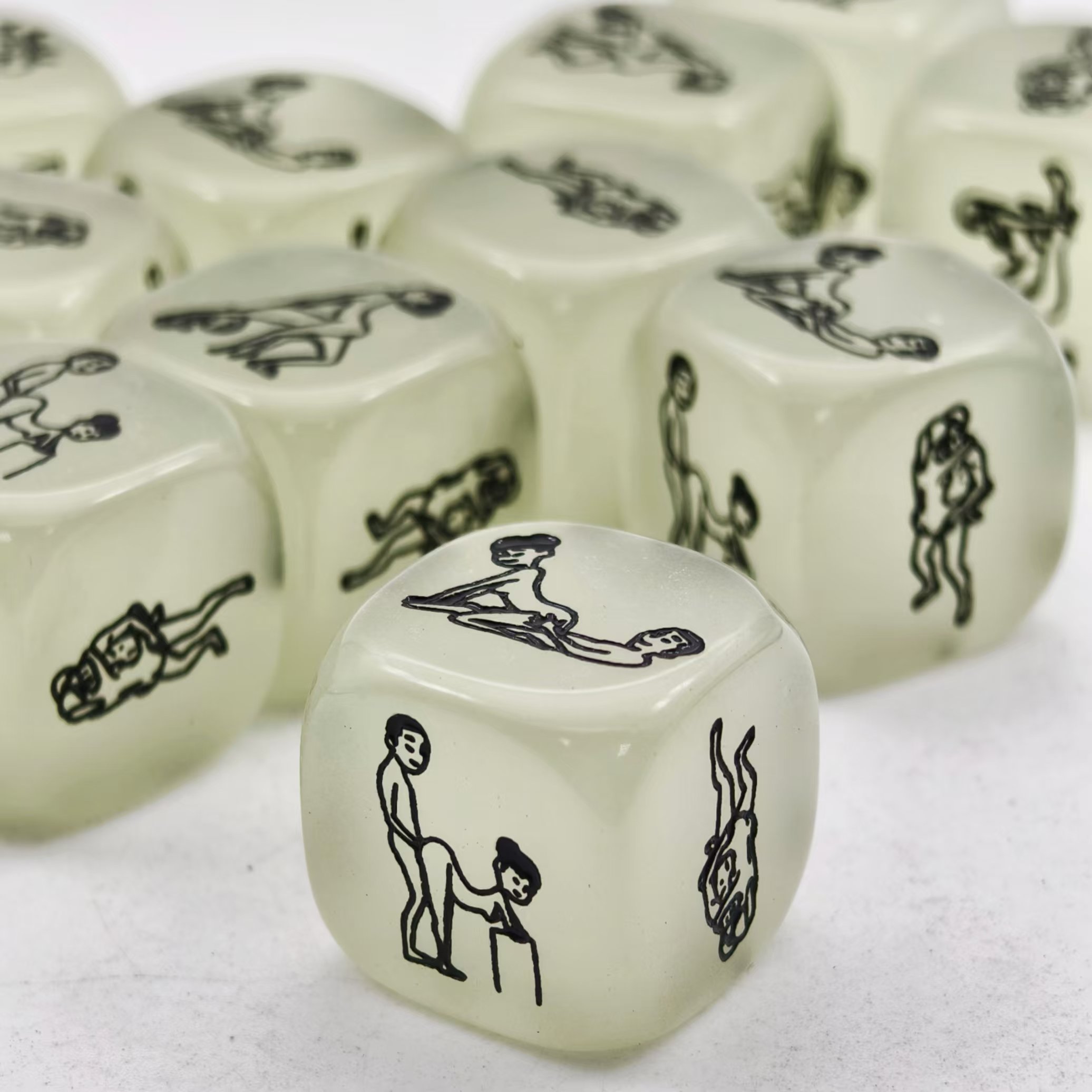 wholesale custom adult games couples date sexy luminous shinny dices d6 16mm polyhedral precision mini resin acrylic dice set