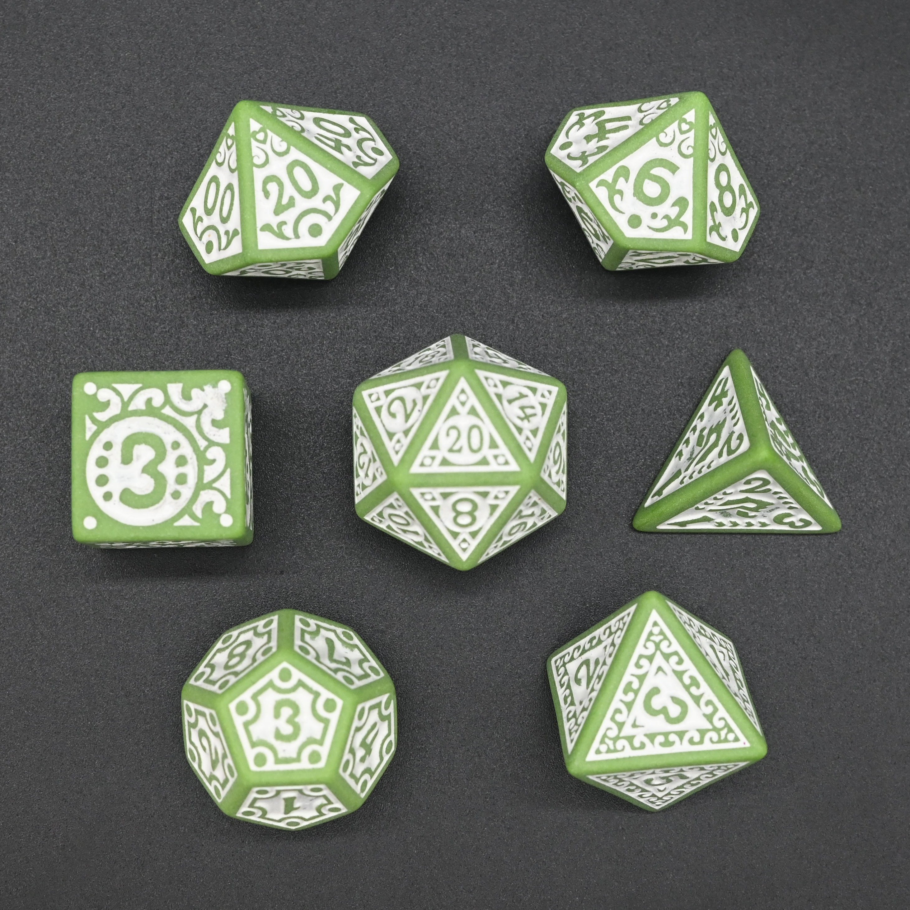 Retro Hollow Pattern Polyhedral DND Dice Vivid Colorful RPG Acrylic Dice Set for Role Playing Game