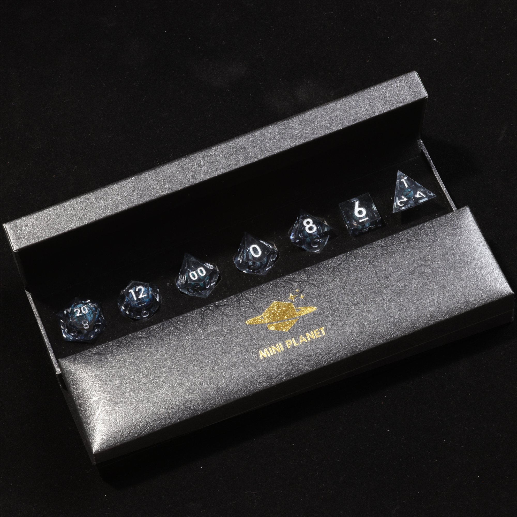 MINI PLANET DND Dice Set Dragon Eye Liquid Core Dice RPG Dungeons&Dragons Wholesale Custom Handmade Polyhedral Resin Dice D6 D20