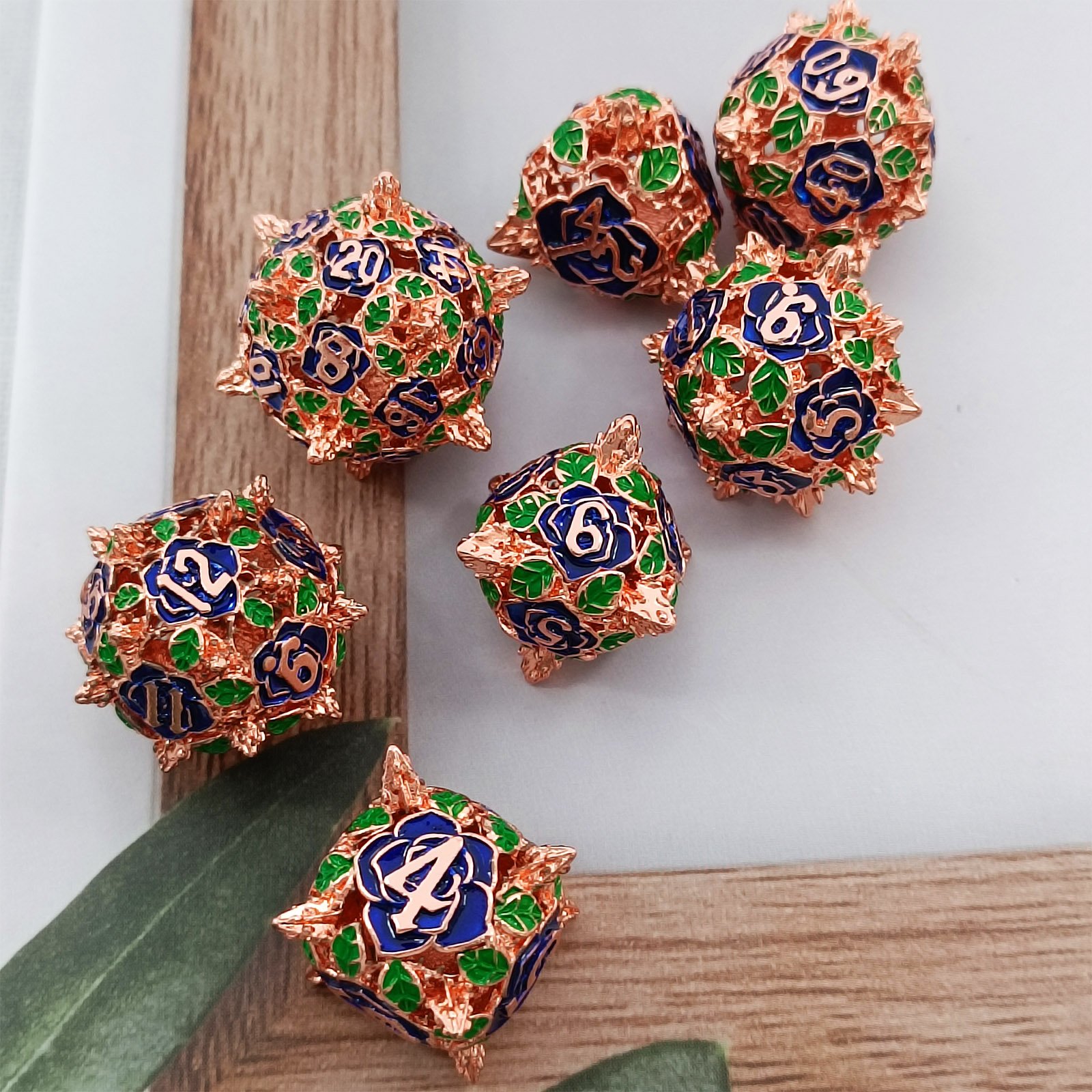 High Quality Colorful Floral System Gold Rose Hollow Dice Tabletop Board Game RPG Dice Accessories DND Hollow Dice Set