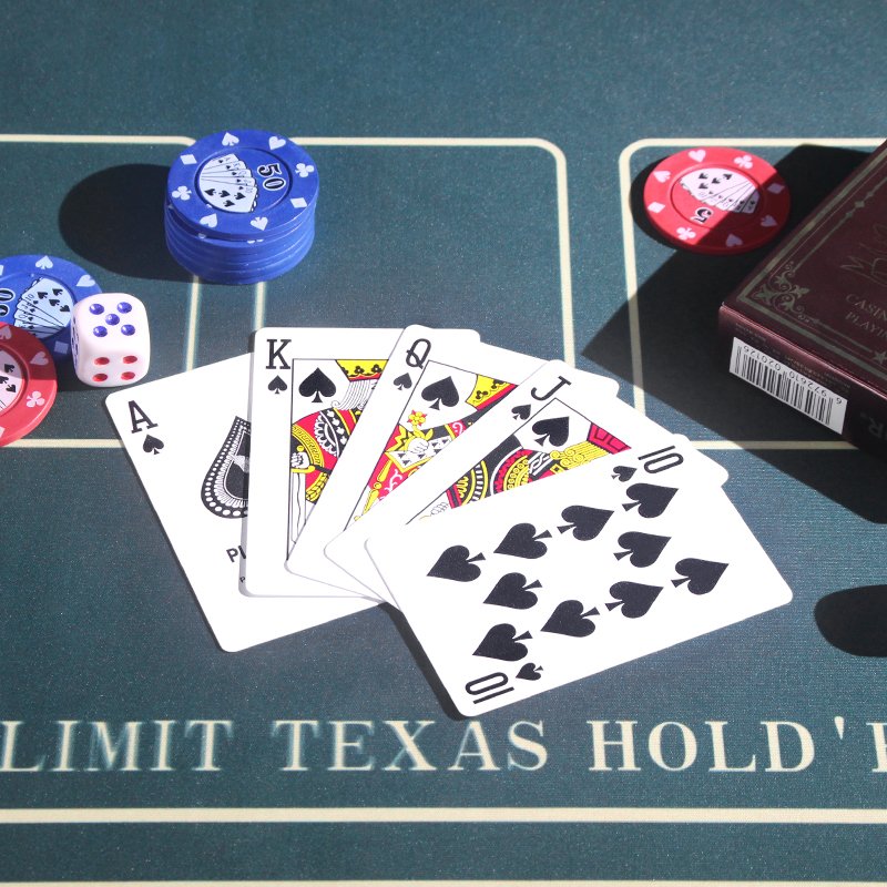Minimum Order Quantity Custom Logo Professional Production Durable Recyclable Waterproof Poker Cards Plastic Playing Card