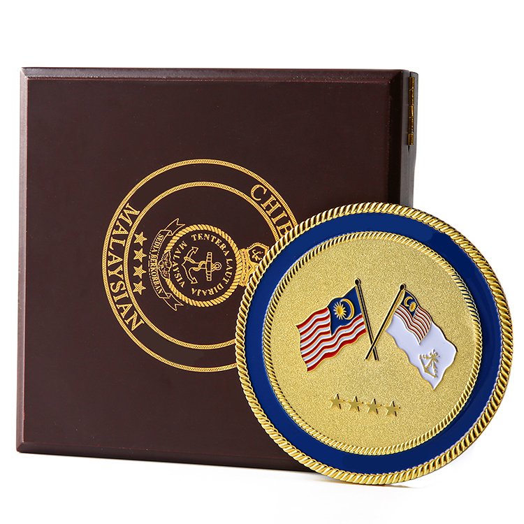 Custom Chip Coin Poker Game Token 3D Enamel Challenge Commemorative Coin With Stand Red Color Velvet Box