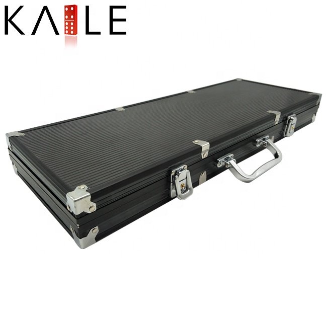 wholesale custom 500 Piece Clay Poker Chips Set with Black Aluminium Case poker club casino chips set