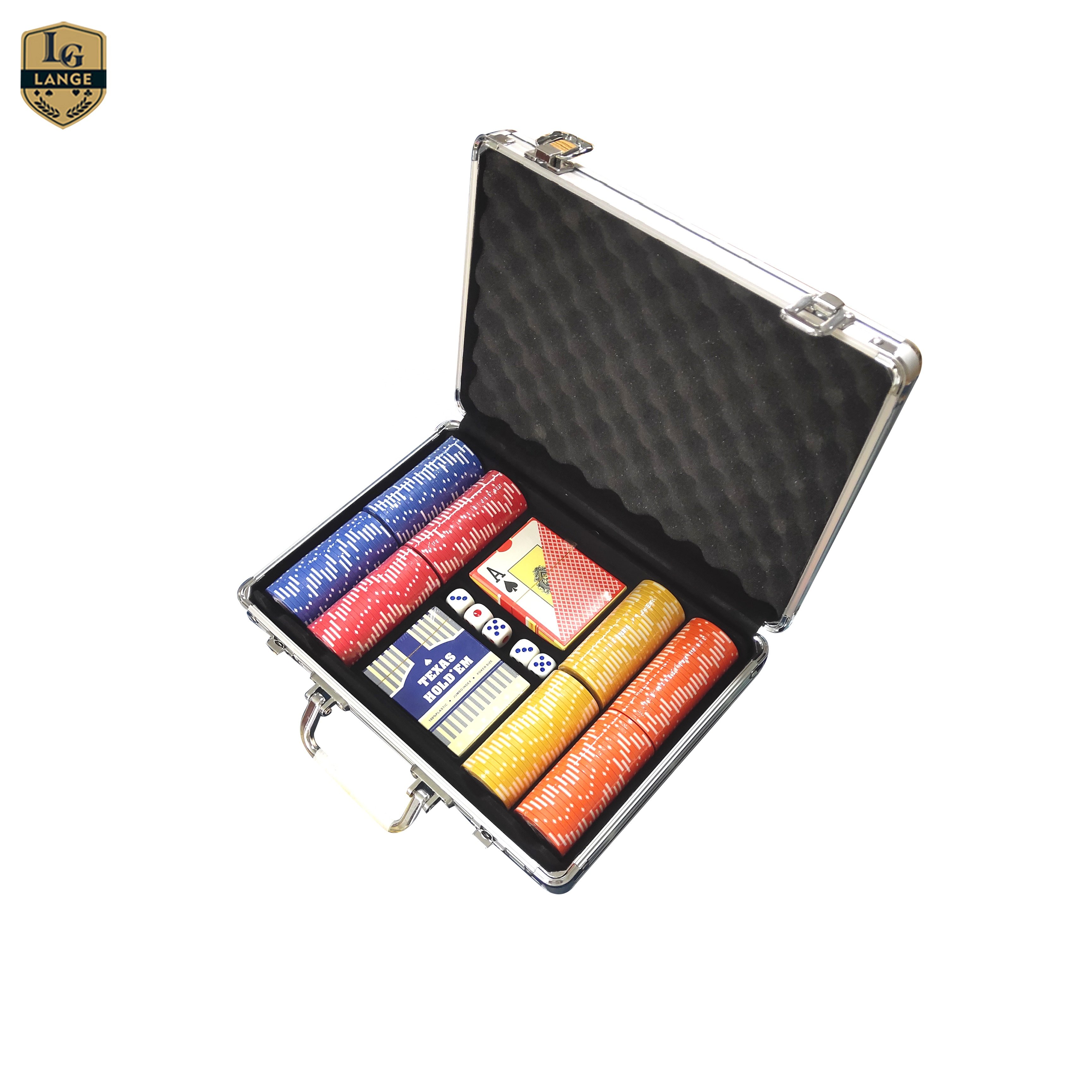 Professional High Quality 200pcs Clay Poker Chip Set With Sticker And Value