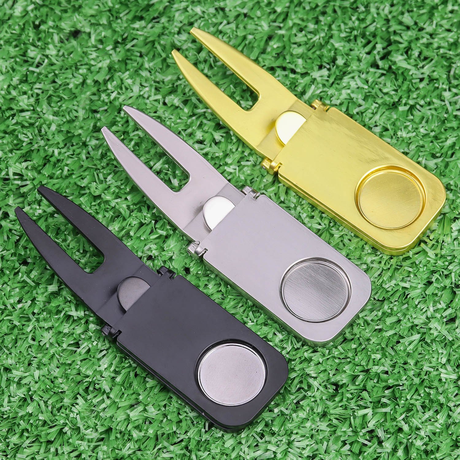 Low MOQ Removable Marker Clover design Gold Silver Black Finished Cigar Holder Golf Divot Tool
