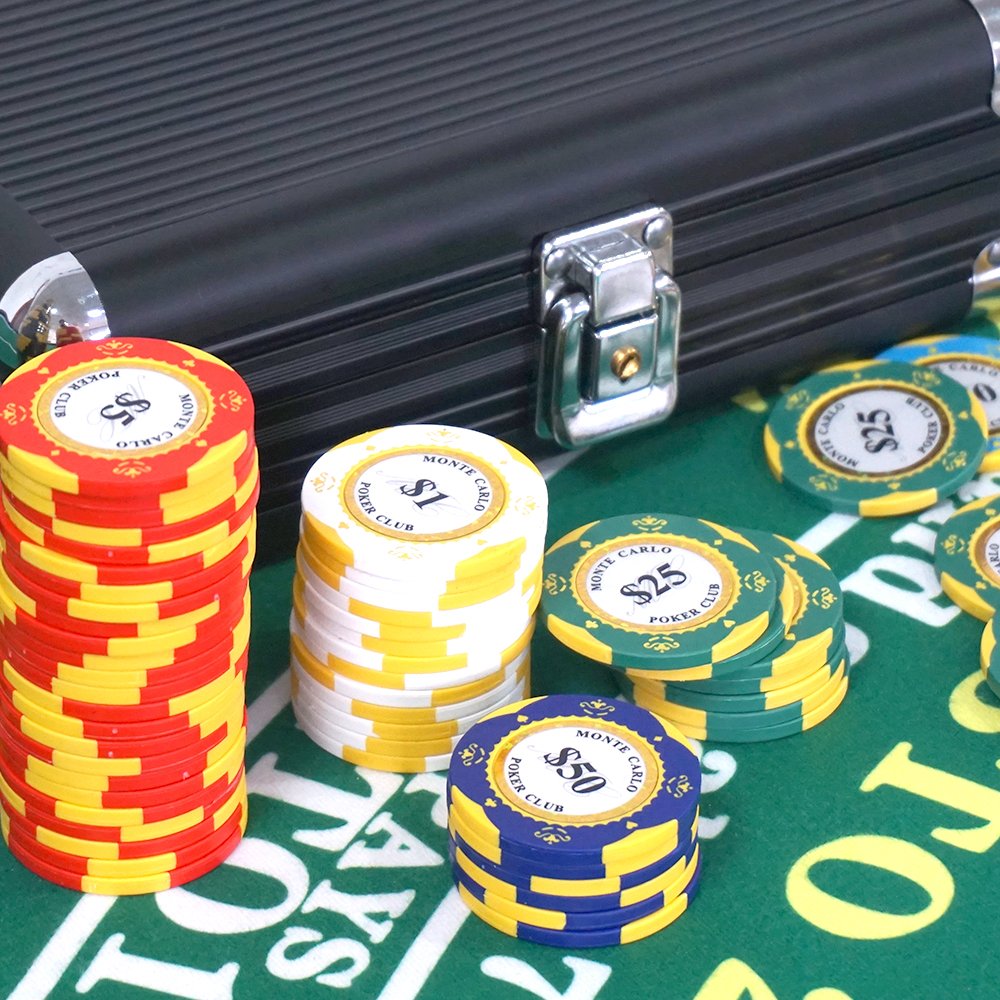 High Quality Black 500 pcs Aluminum Case Casino Clay Poker Chip Set Includes full set of gambling accessories Clay Chip Set