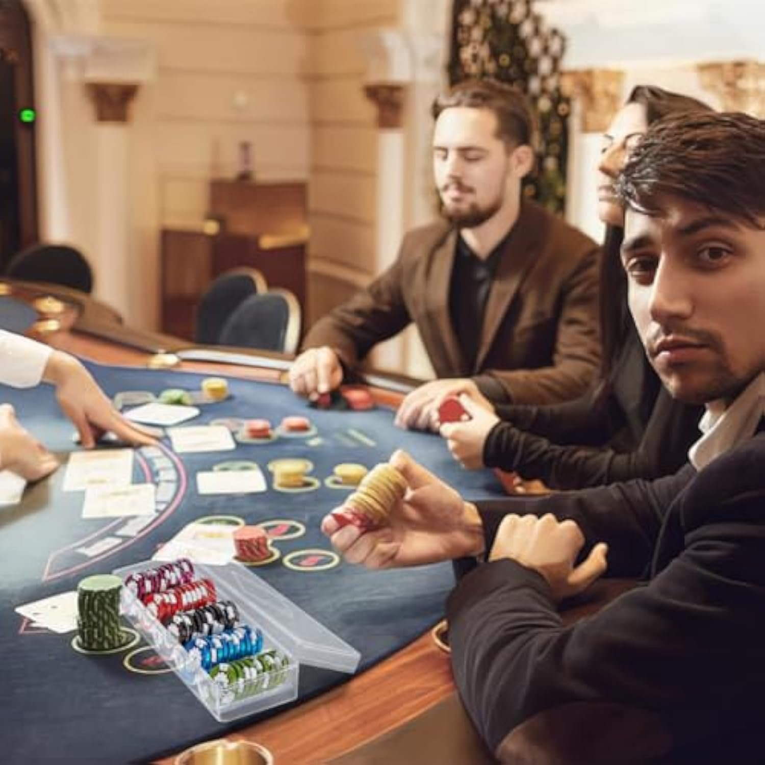 Casino Poker Room Accessories Clear Acrylic Poker Chip Tray 100pcs Capacity 39 43mm Poker Chip Organizer