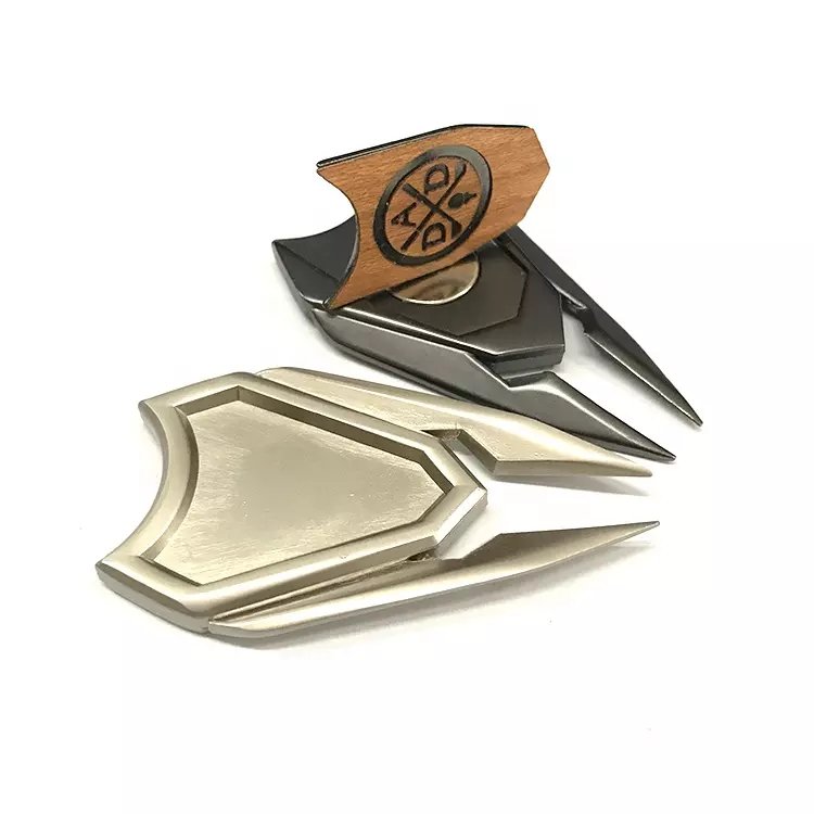 Custom Logo Golf Divot Tool Hat Clip Poker Chip Golf Ball Marker and Single Prong Divot Tool Shield