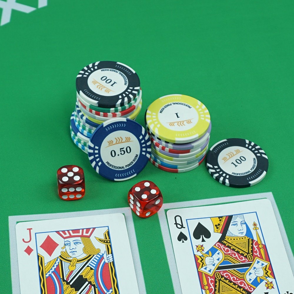 Low moq buy 1pc chips 39mm round design ceramic poker chips 10g with custom wsop design for casino table game