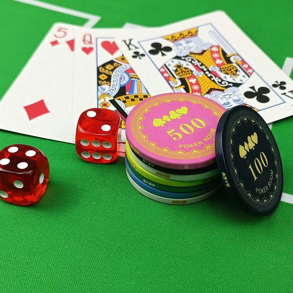 High quality 43mm poker chips ceramic 12g porker room club diamond heart spade design casino chips manufacture for gamefor
