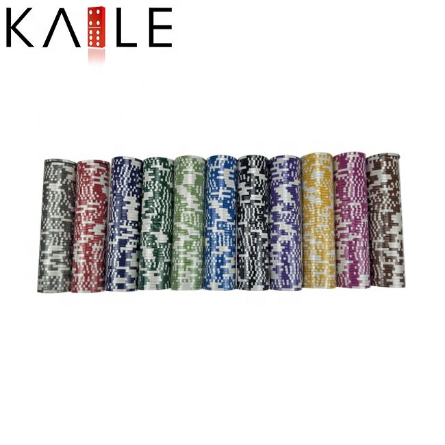 High quality 14g clay poker chips two tone five stars cutomzied stickers 40mm diameter chip fot casino entertainment products