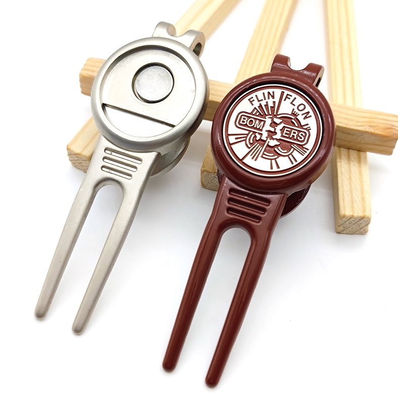 Custom Poker Chip Golf Marker Clip 3d Coin Design Magnetic Golf Ball Marker Coin for Golf Club