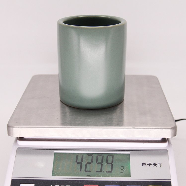 Minimalism style home decoration pieces matte custom logo wedding decor white ceramic candle jar with lid