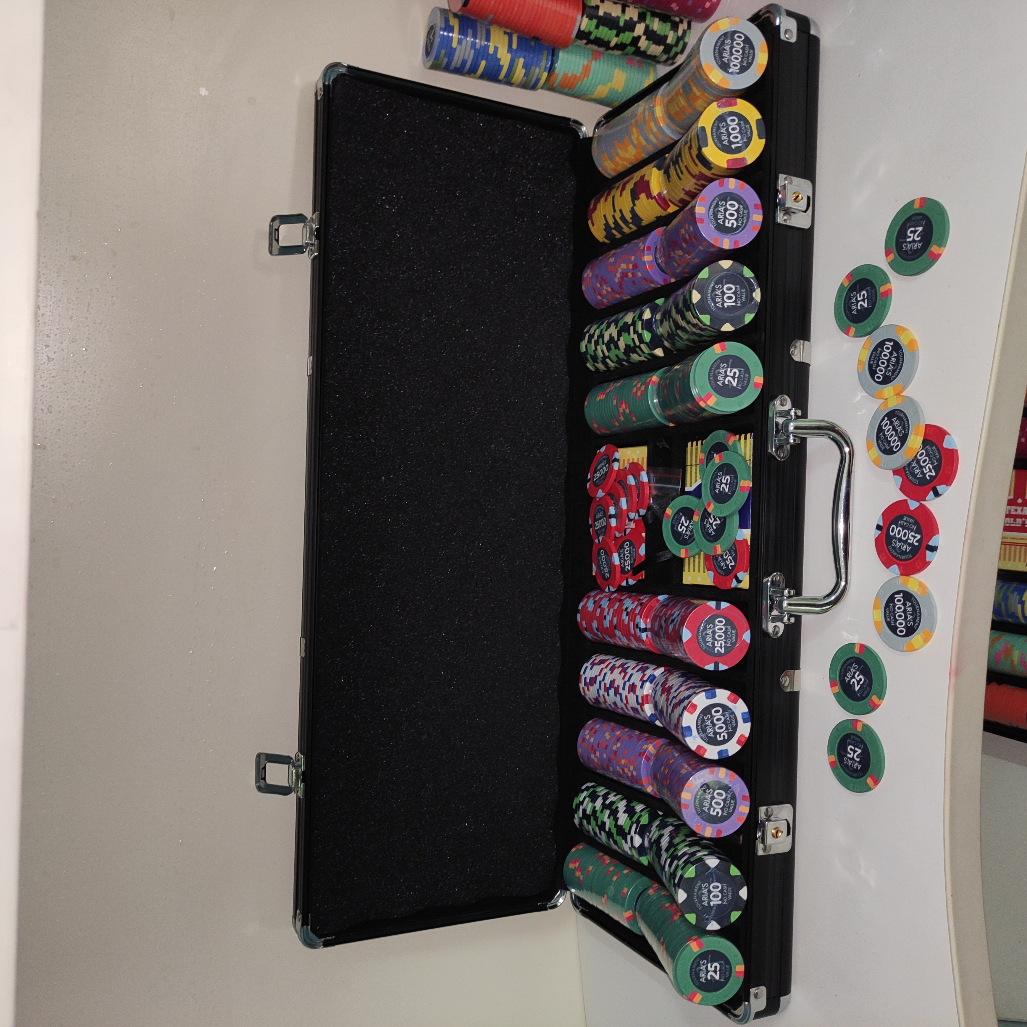 Custom 10G ceramic poker chips set