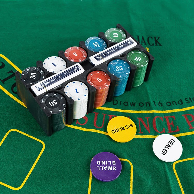 200 pcs Poker Chip Set with Iron Storage Box Hot Selling Cheap 4g PP Texas Chips With Mat, Cards, Dealer Buttons and Instruction