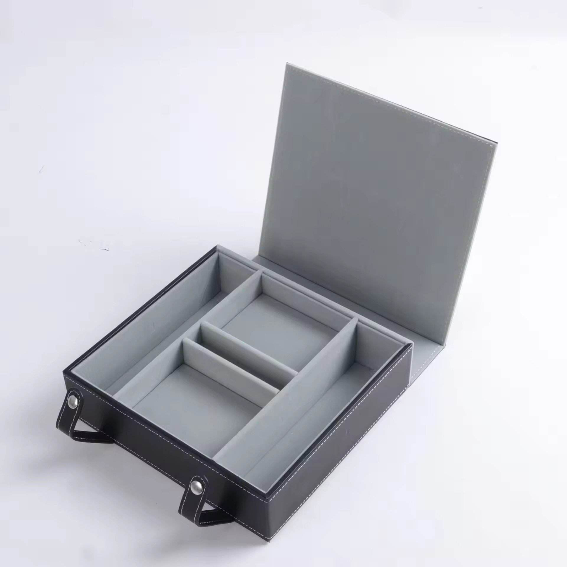 High-end Leather Entertainment Leisure Poker Chip Case Set Portable Pu Chip Storage Box Poker Set with Case Gift