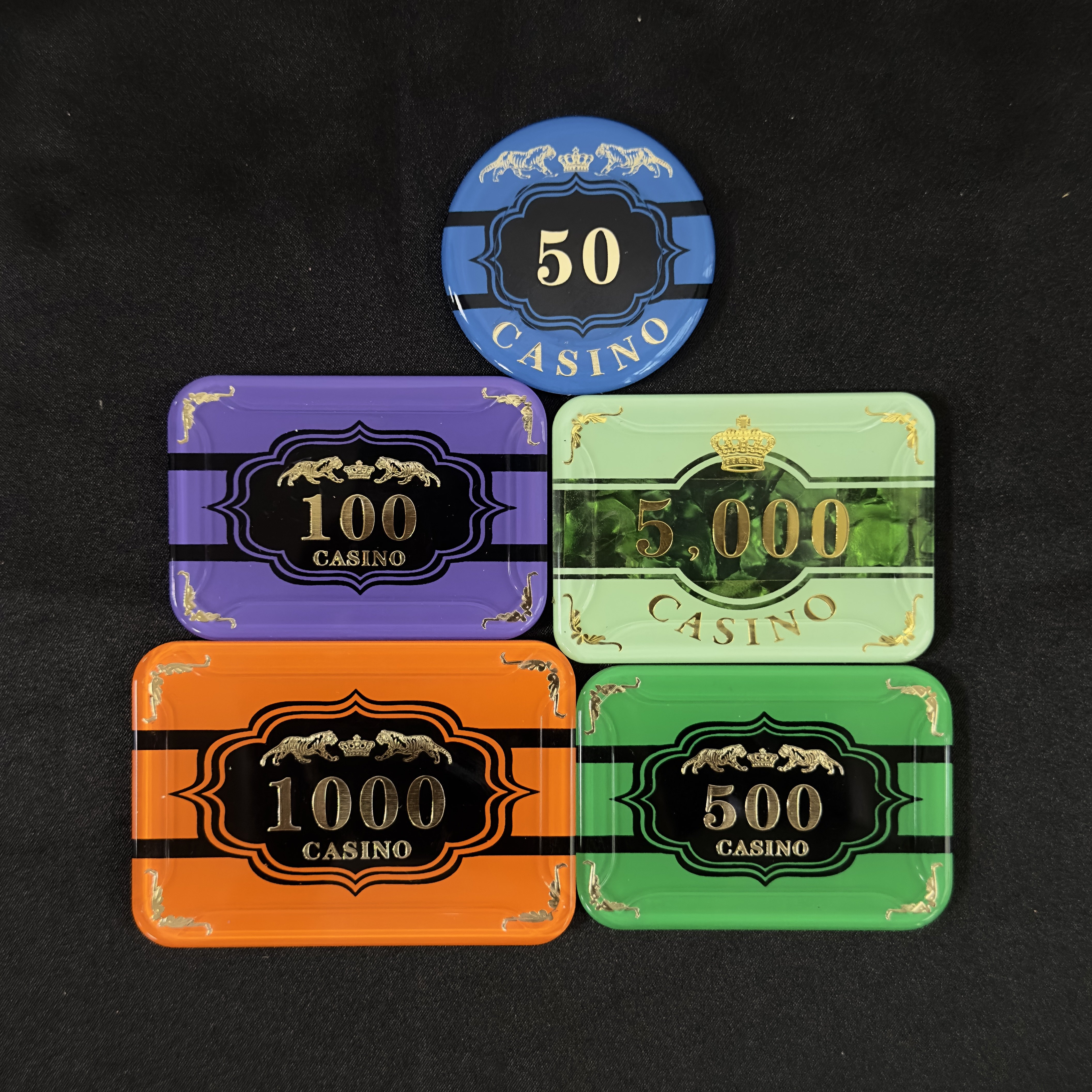 High Quality And Exquisite Design CasinoAcrylic Crystal Poker Chip With Different Denominations