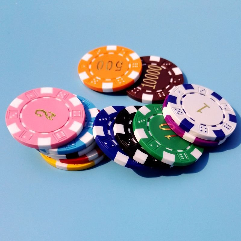 Factory Stock Luxury 40MM Casino ABS Plastic Poker Chips with Custom Logo 39mm Diameter