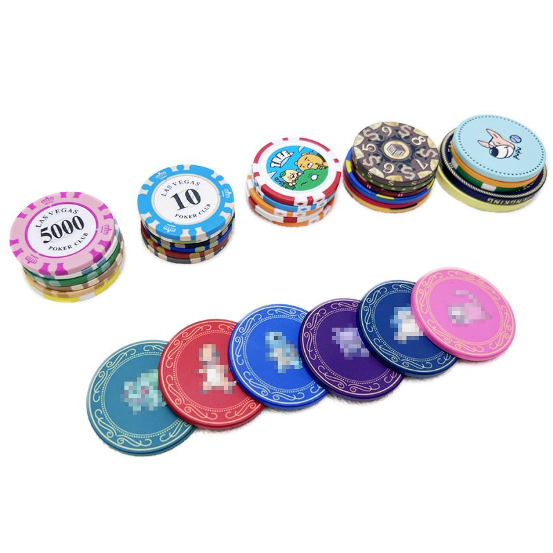 Hot Selling Style Convenient 43Mm Cards European Round Coins Aluminum Case 1000 Poker Chips Customized Ceramic Chips Poker